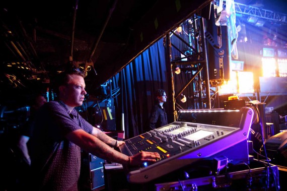 Monitor engineer Seth Kendall