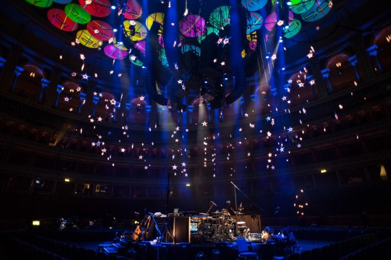 XL Video Coldplay 7 photo by Scott Davies