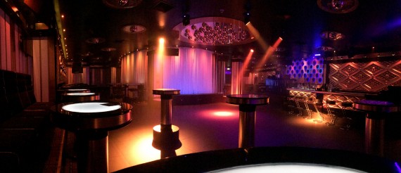 Robe Next Club Suriname Pano 1